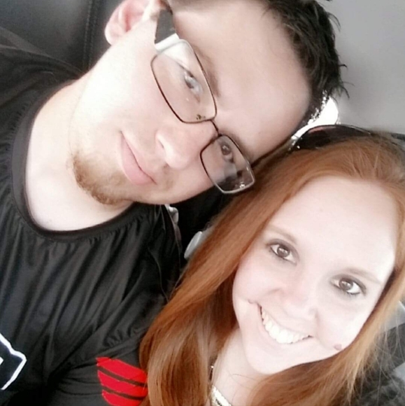 Meet your Posher, Brandi - Picture 2 of 4